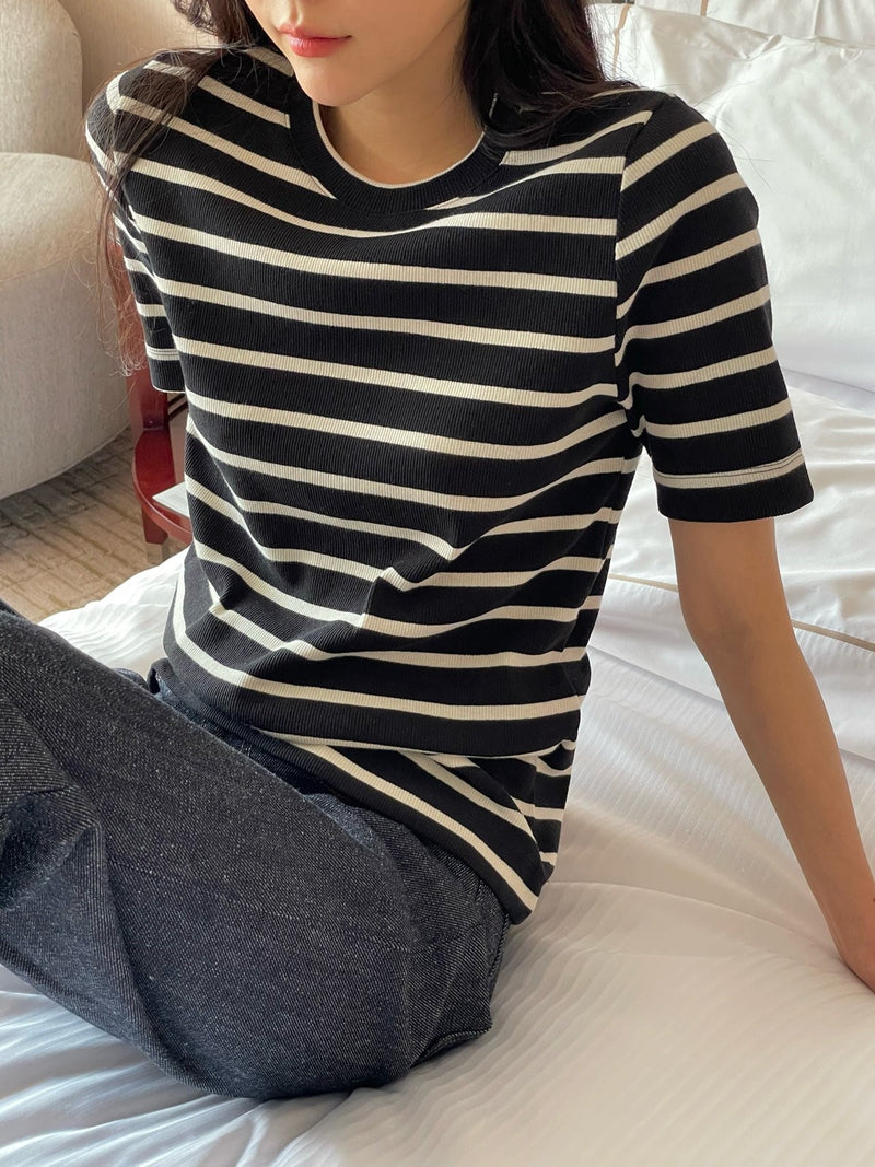 RIBBED STRIPED T-SHIRT