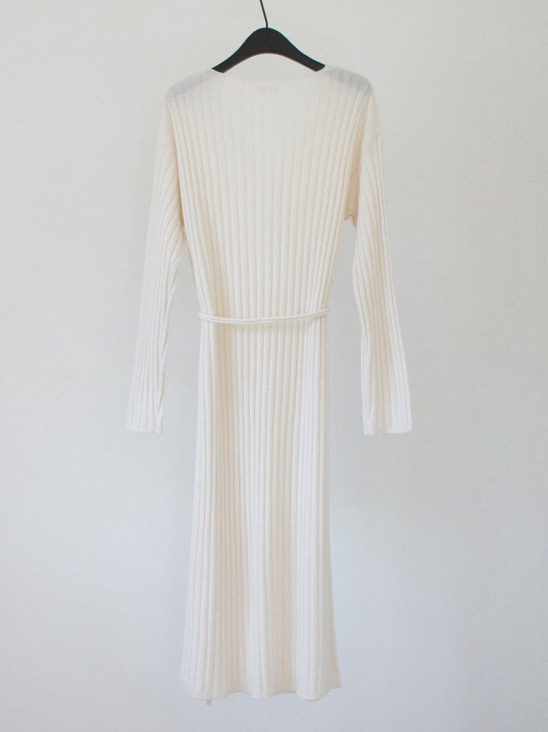 RIBBED V-NECK KNIT DRESS