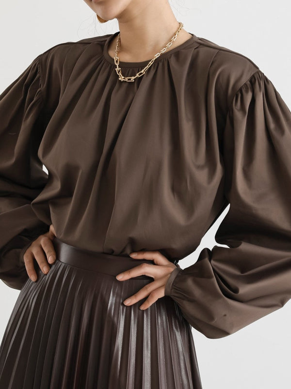 SHIRRED SHOULDER BALLOON BLOUSE