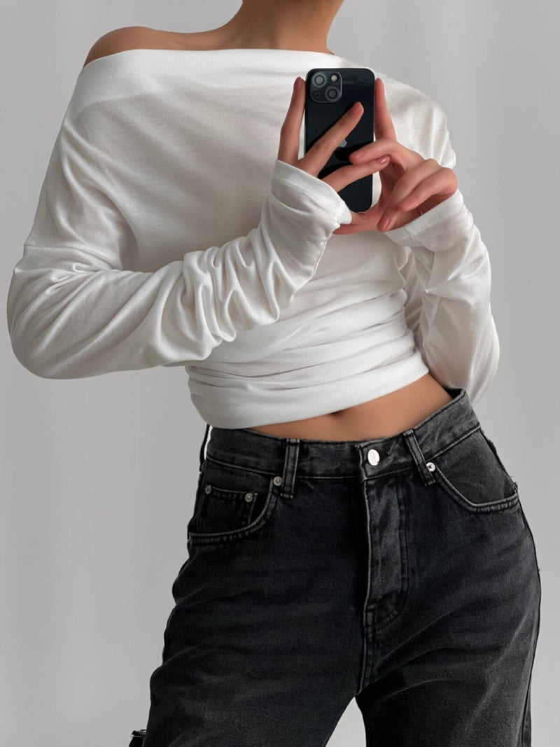 SIDE SHIRRED DRAPED DETAIL BOATNECK TOP