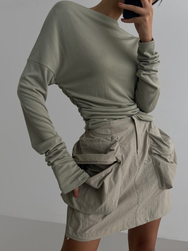 SIDE SHIRRED DRAPED DETAIL BOATNECK TOP