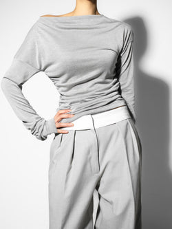 SIDE SHIRRED DRAPED DETAIL BOATNECK TOP