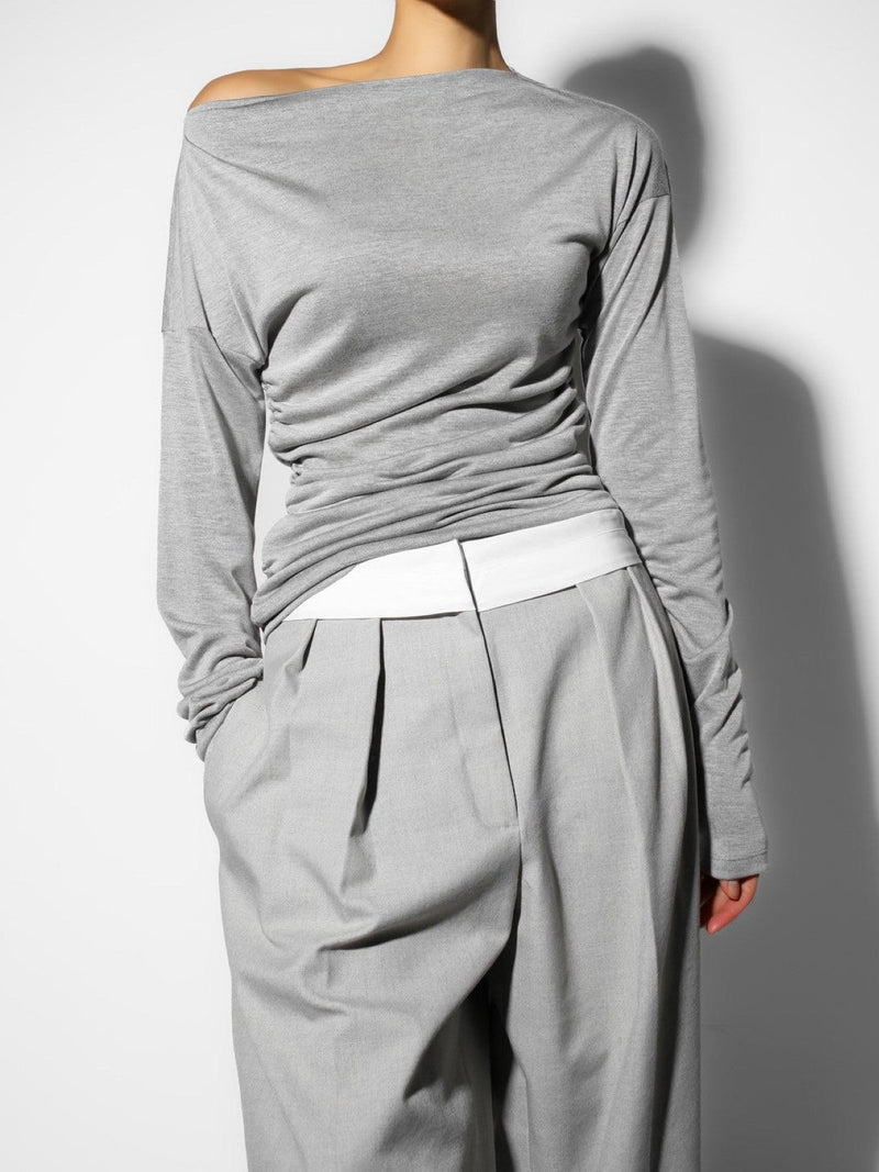 SIDE SHIRRED DRAPED DETAIL BOATNECK TOP