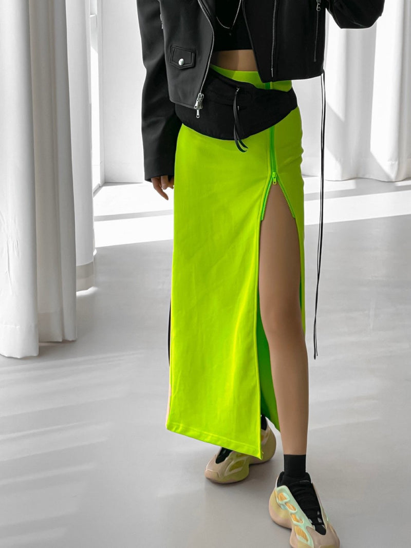 SIDE ZIPPERED MAXI SKIRT WITH SLIT