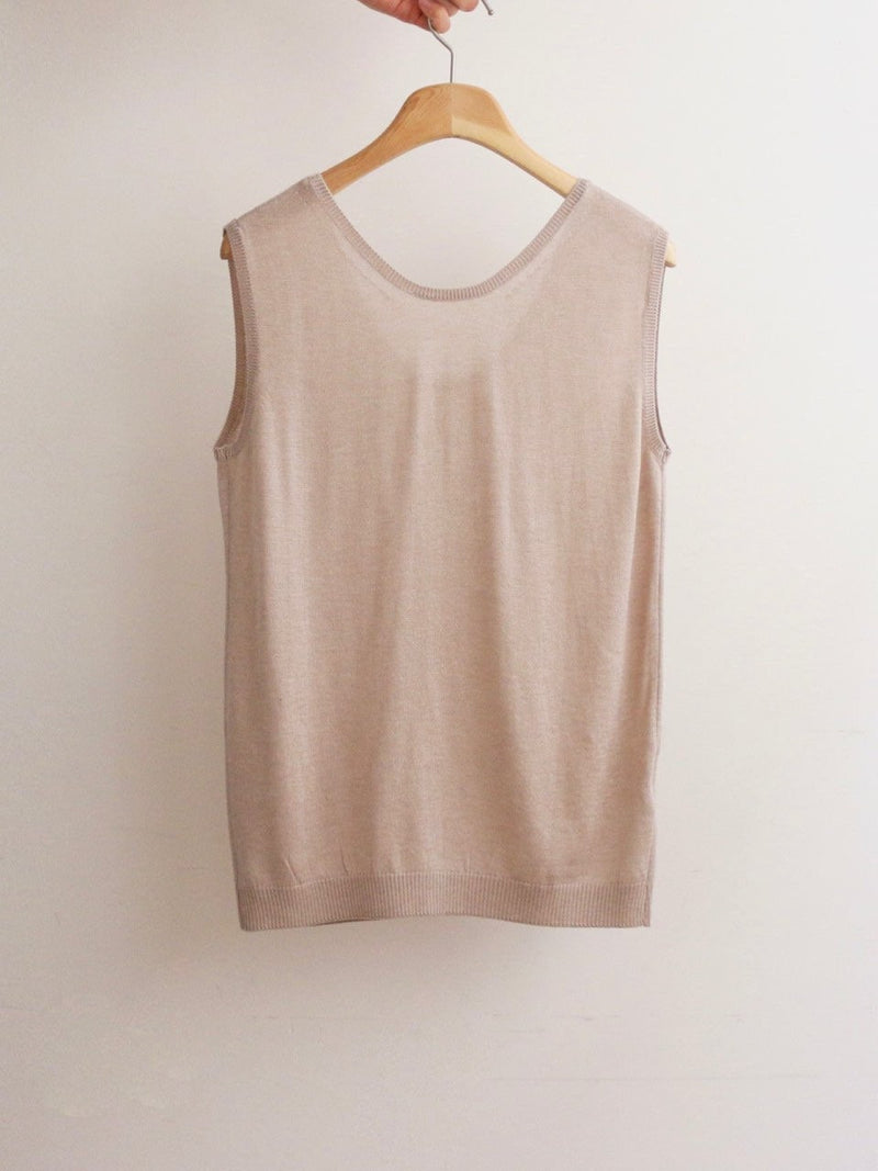 SILKWOOL U-NECK SLEEVELESS KNIT TOP