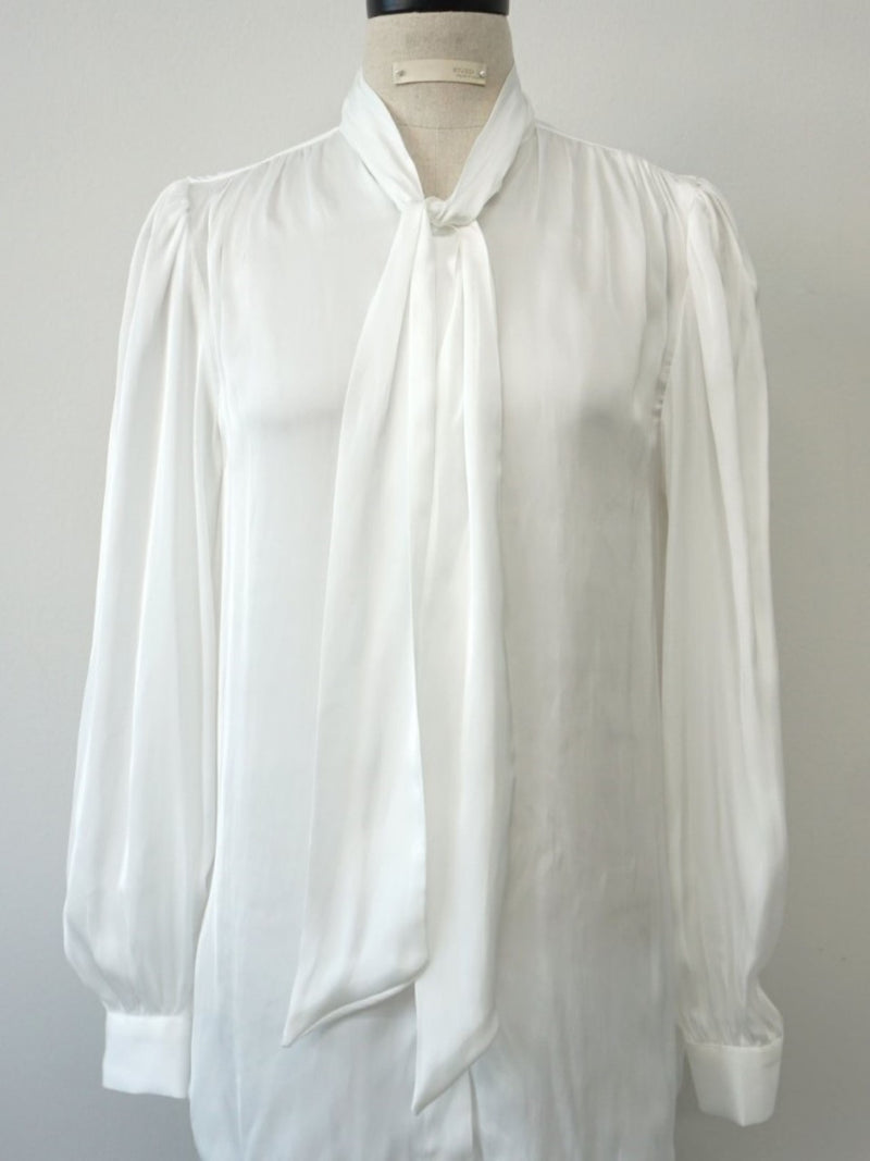 SILKY DRESS SHIRT WITH NECK TIE