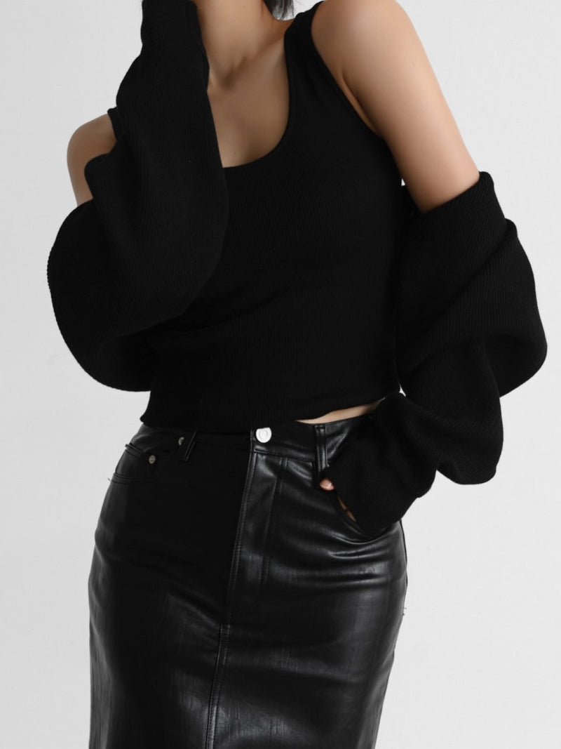 SLEEVELESS CROPPED SET-UP KNIT TOP