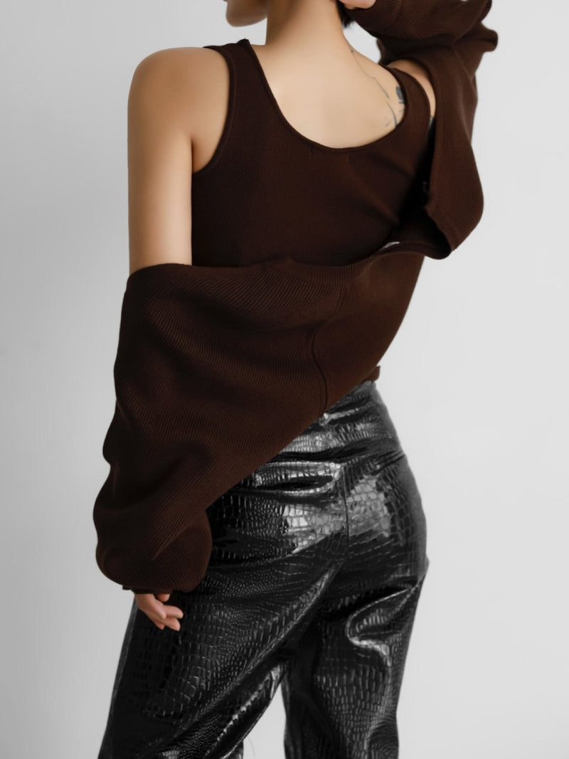 SLEEVELESS CROPPED SET-UP KNIT TOP