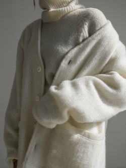 SOFT MOHAIR RAGLAN CROPPED KNIT