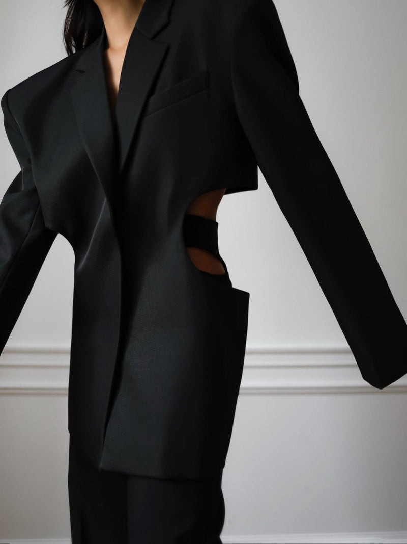 SQUARE SHOULDER CUT OUT WAIST BLAZER