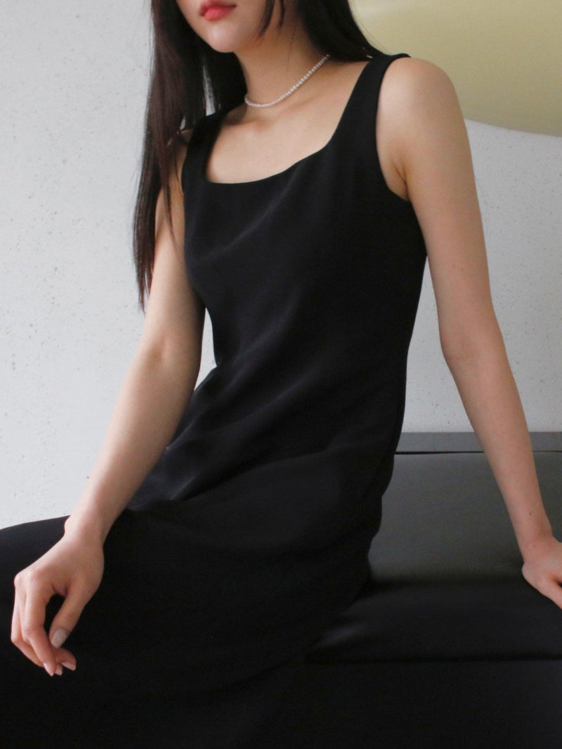 SQUARE NECK SLEEVELESS DRESS