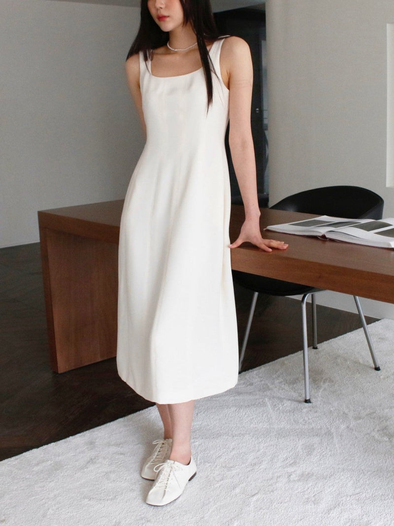 SQUARE NECK SLEEVELESS DRESS