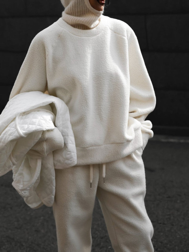 TEDDY COMFY SWEATSHIRT