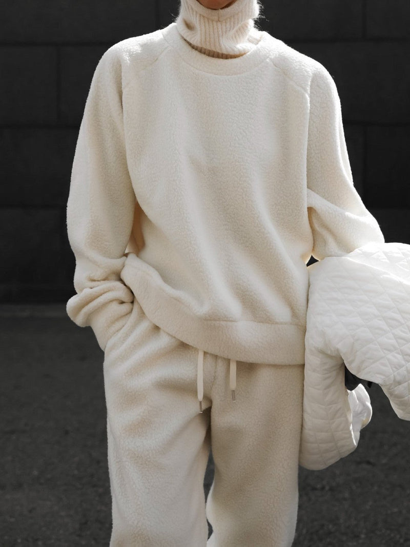 TEDDY COMFY SWEATSHIRT