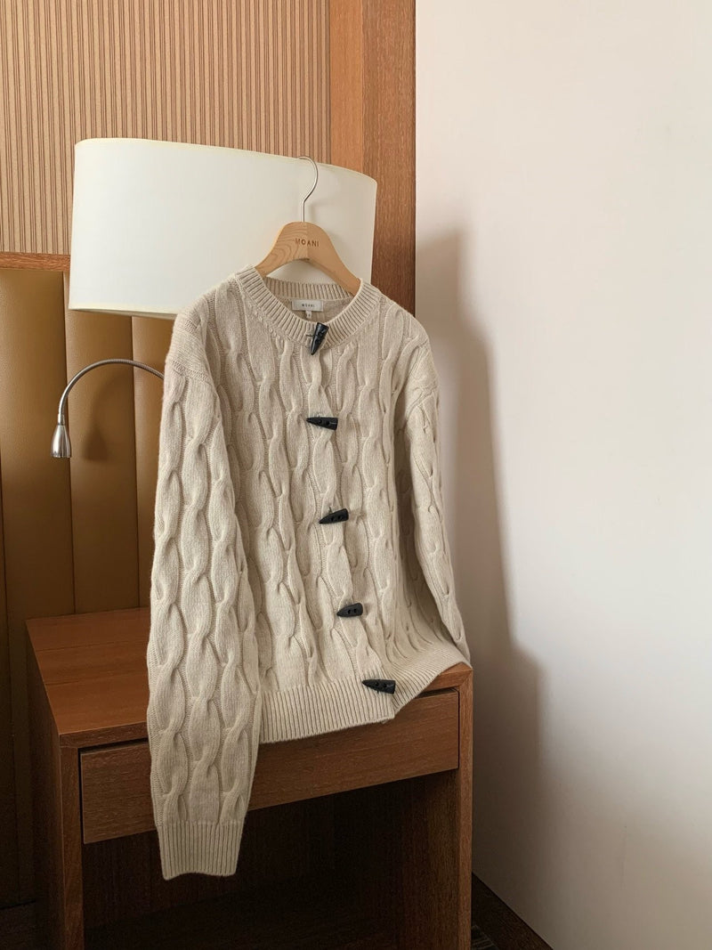 Toggle sales button cardigan
