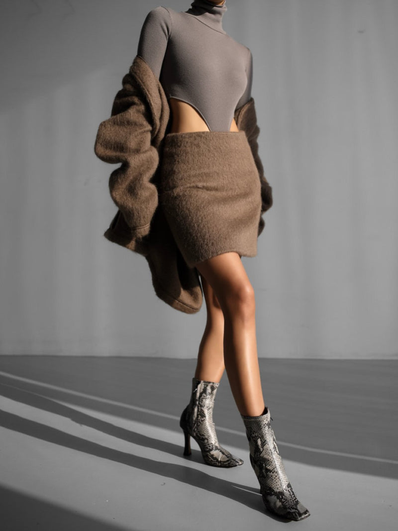 TURTLENECK RIBBED BODYSUIT
