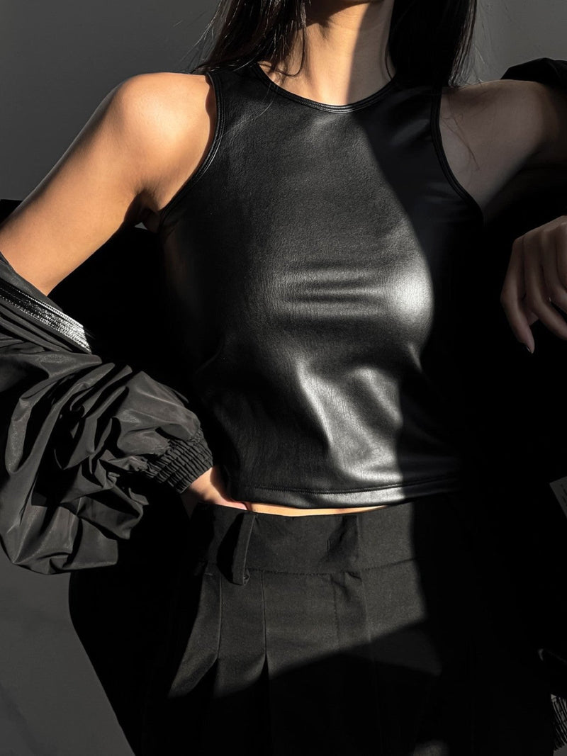 VEGAN LEATHER CROPPED SLEEVELESS TANK