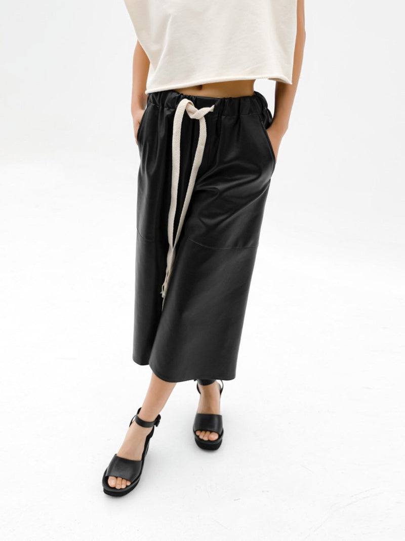 VEGAN LEATHER DRAWSTRING CULOTTE TROUSERS