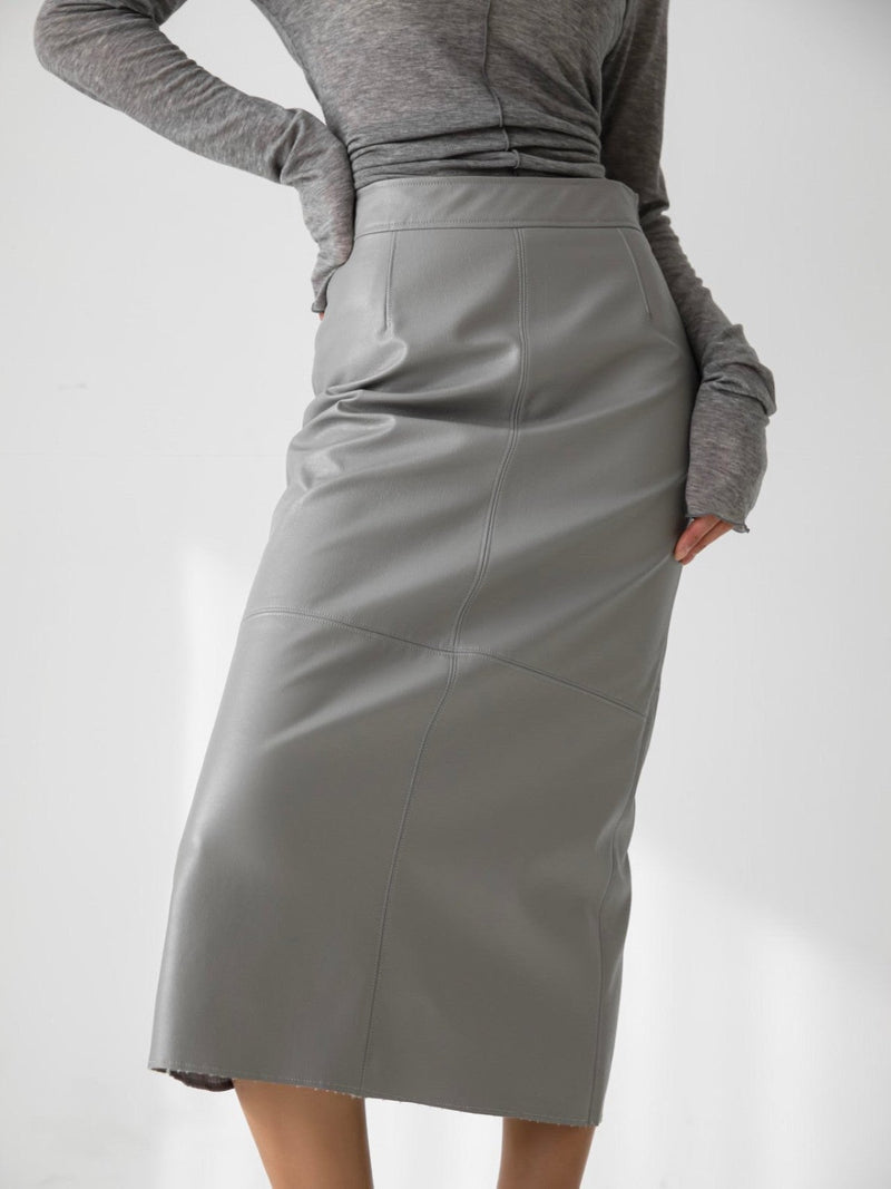 VEGAN LEATHER FLARED SKIRT WITH BACK SLIT