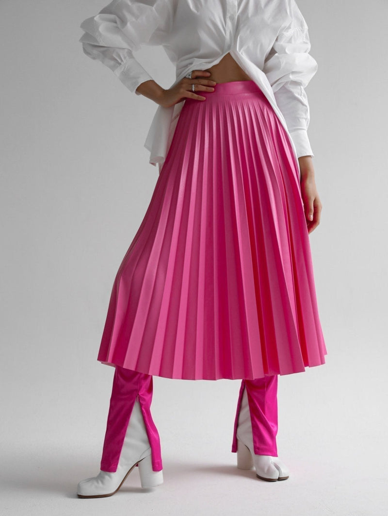 VEGAN LEATHER PLEATED FLARE SKIRT