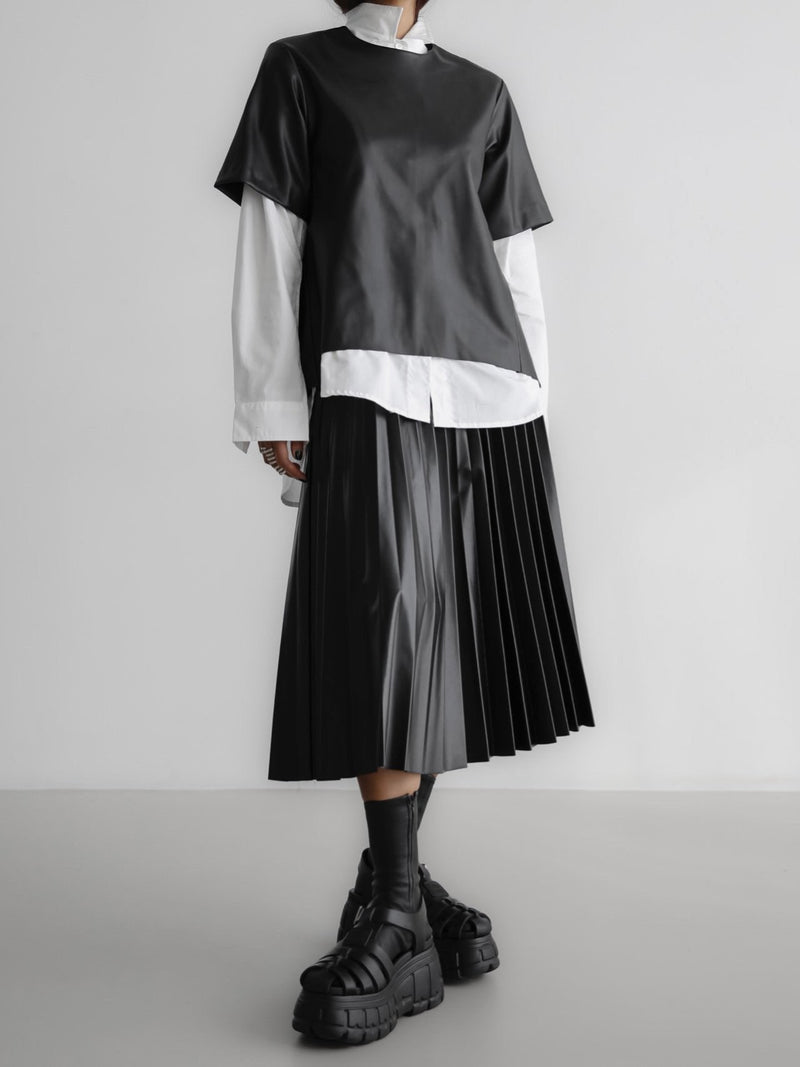 VEGAN LEATHER PLEATED FLARE SKIRT