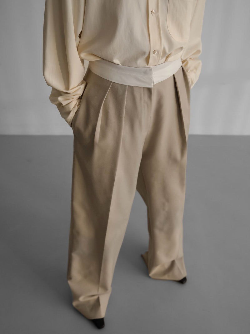 WAIST LINED DETAIL WIDE PIN TUCK TROUSERS