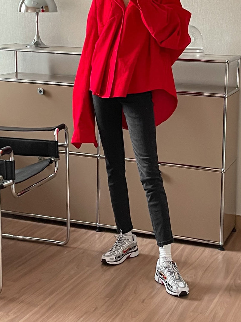 WASHED BLACK STRAIGHT SKINNY JEANS