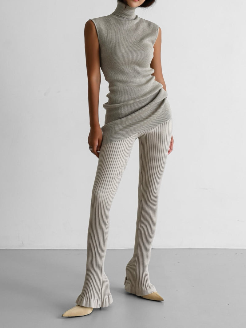 WAVE HEM FLARED RIBBED KNIT PANTS