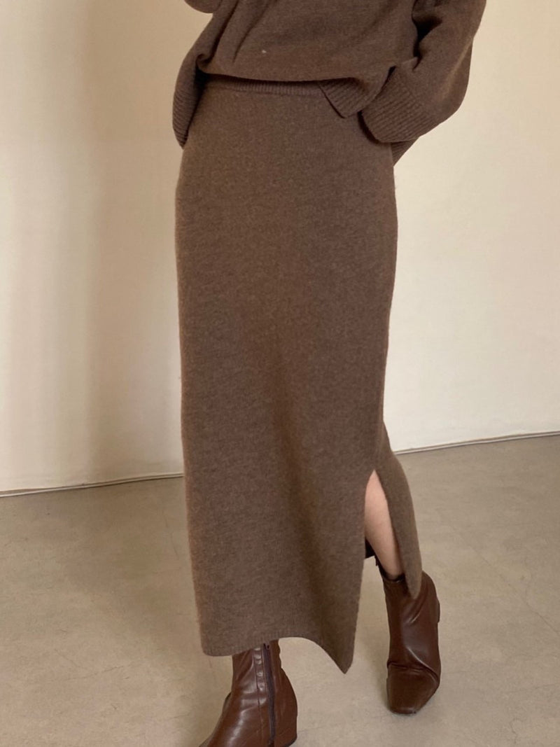 WOOL CASHMERE KNIT SKIRT WITH SLIT
