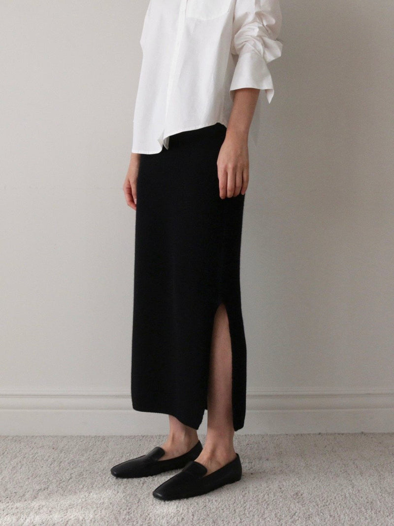 WOOL CASHMERE KNIT SKIRT WITH SLIT