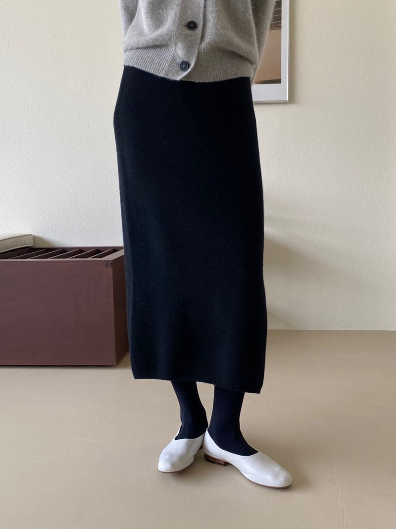 WOOL CASHMERE KNIT SKIRT WITH SLIT