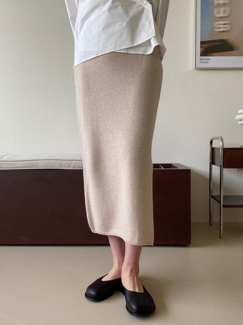 WOOL CASHMERE KNIT SKIRT WITH SLIT