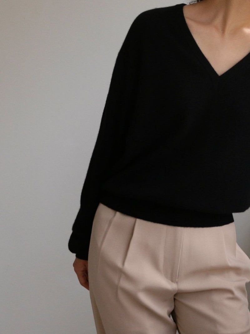 WOOL CASHMERE V-NECK TOP