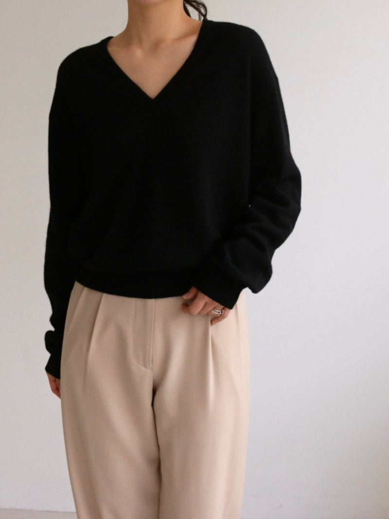 WOOL CASHMERE V-NECK TOP