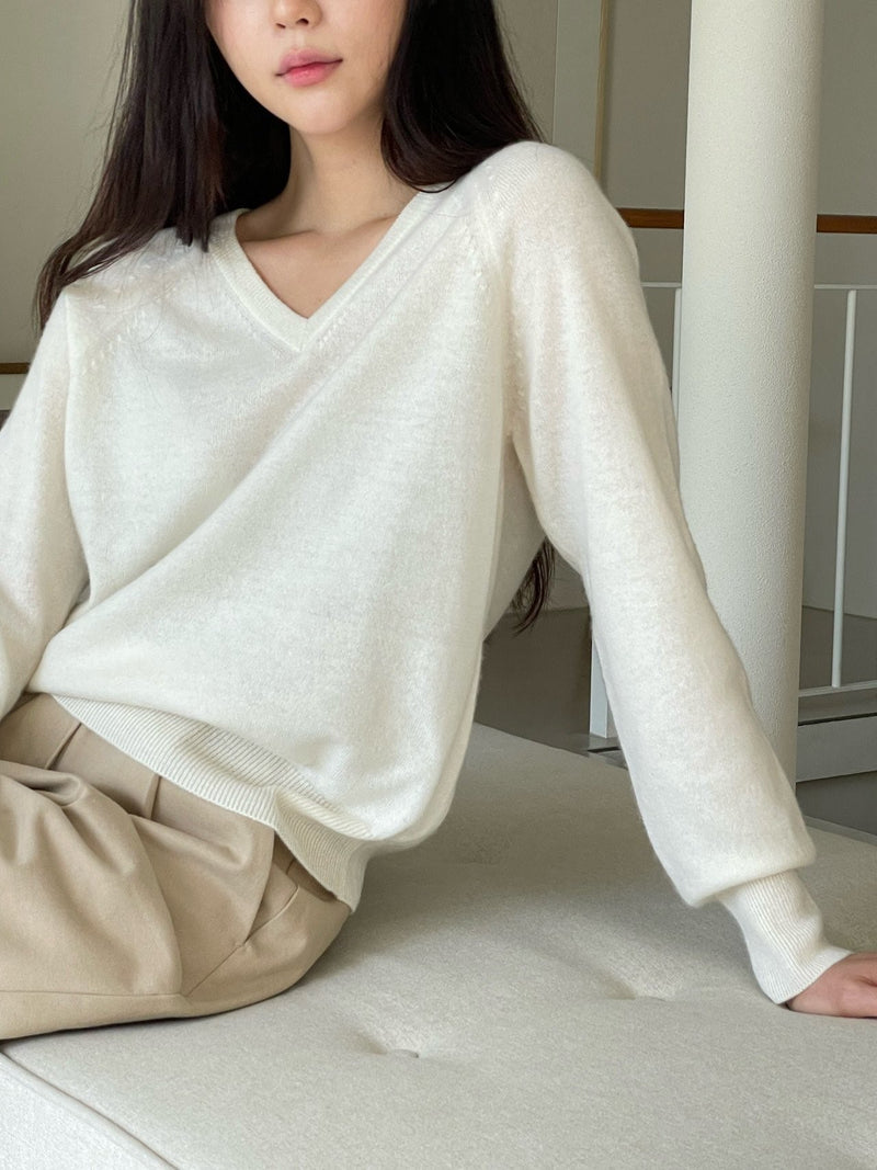 WOOL CASHMERE V-NECK TOP