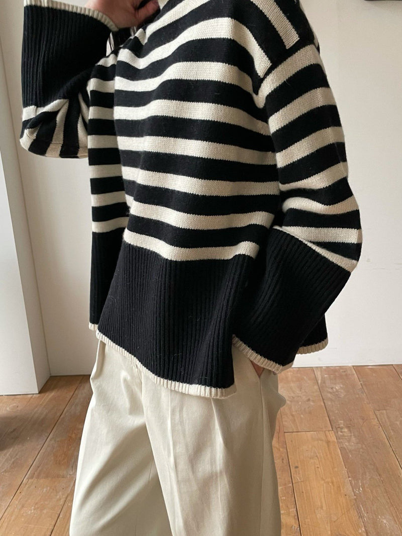 WOOL STRIPED TURTLENECK SIDE SLIT KNIT