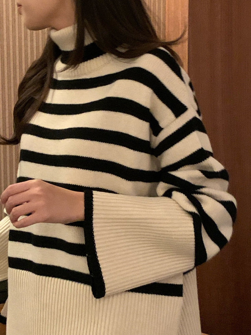 WOOL STRIPED TURTLENECK SIDE SLIT KNIT