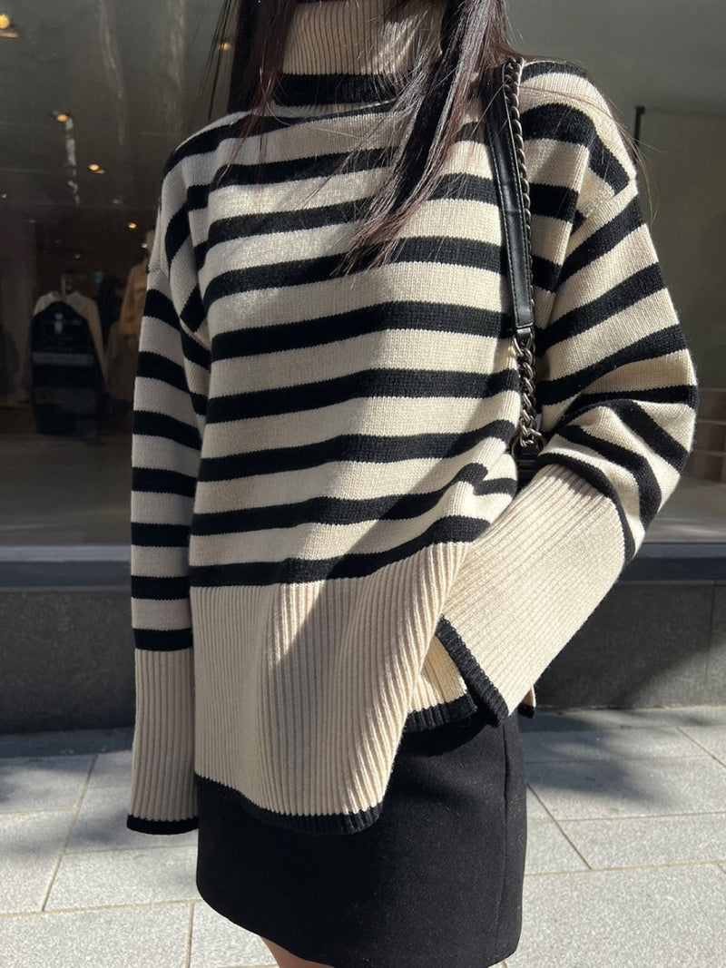 WOOL STRIPED TURTLENECK SIDE SLIT KNIT