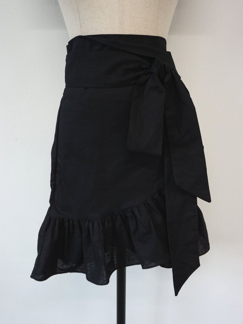 WRAP RUFFLE SKIRT