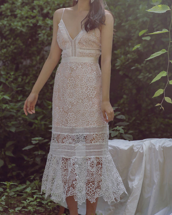 LACE ADENA DRESS