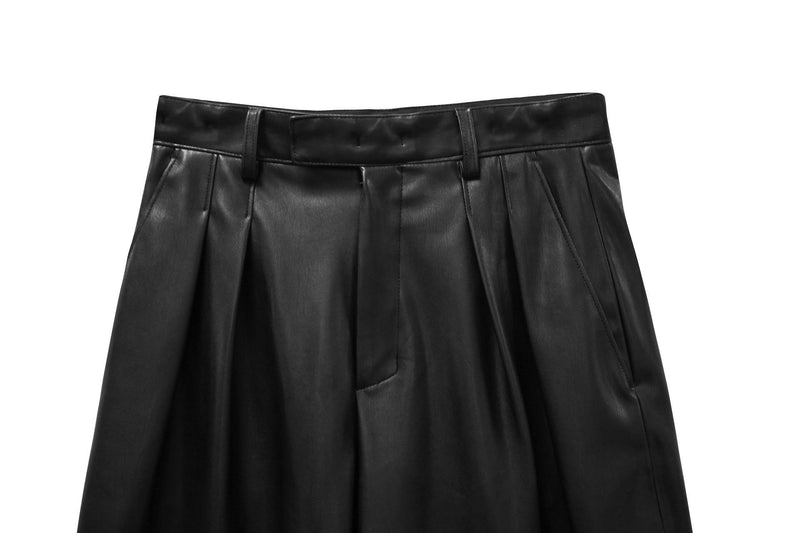 VEGAN LEATHER BERMUDA SHORTS