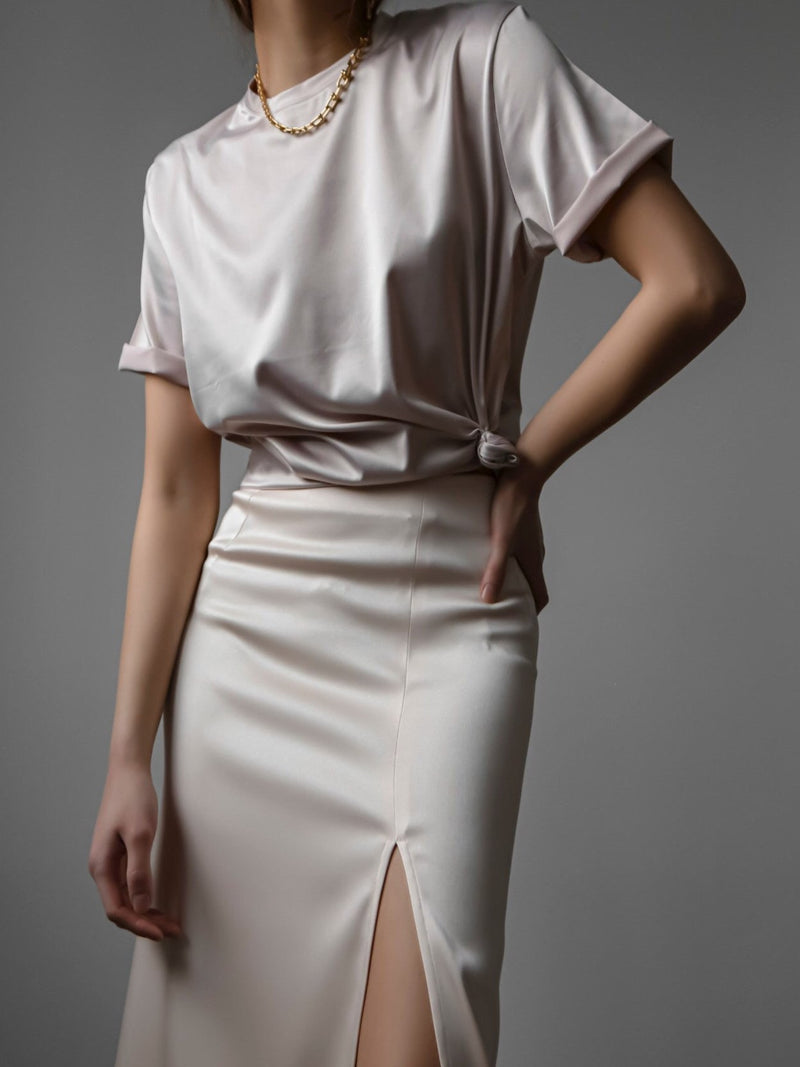 CLASSIC SILKY HALF SLEEVE TOP