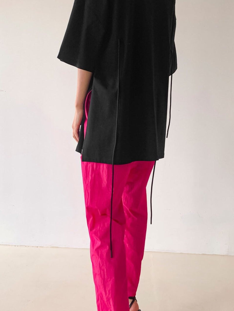 BACK STRING SIDE SLIT DETAIL T-SHIRT
