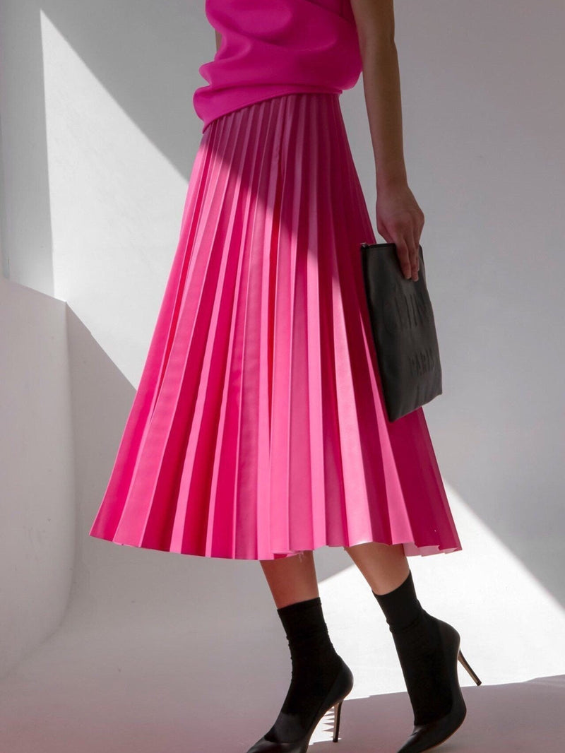 VEGAN LEATHER PLEATED FLARE SKIRT