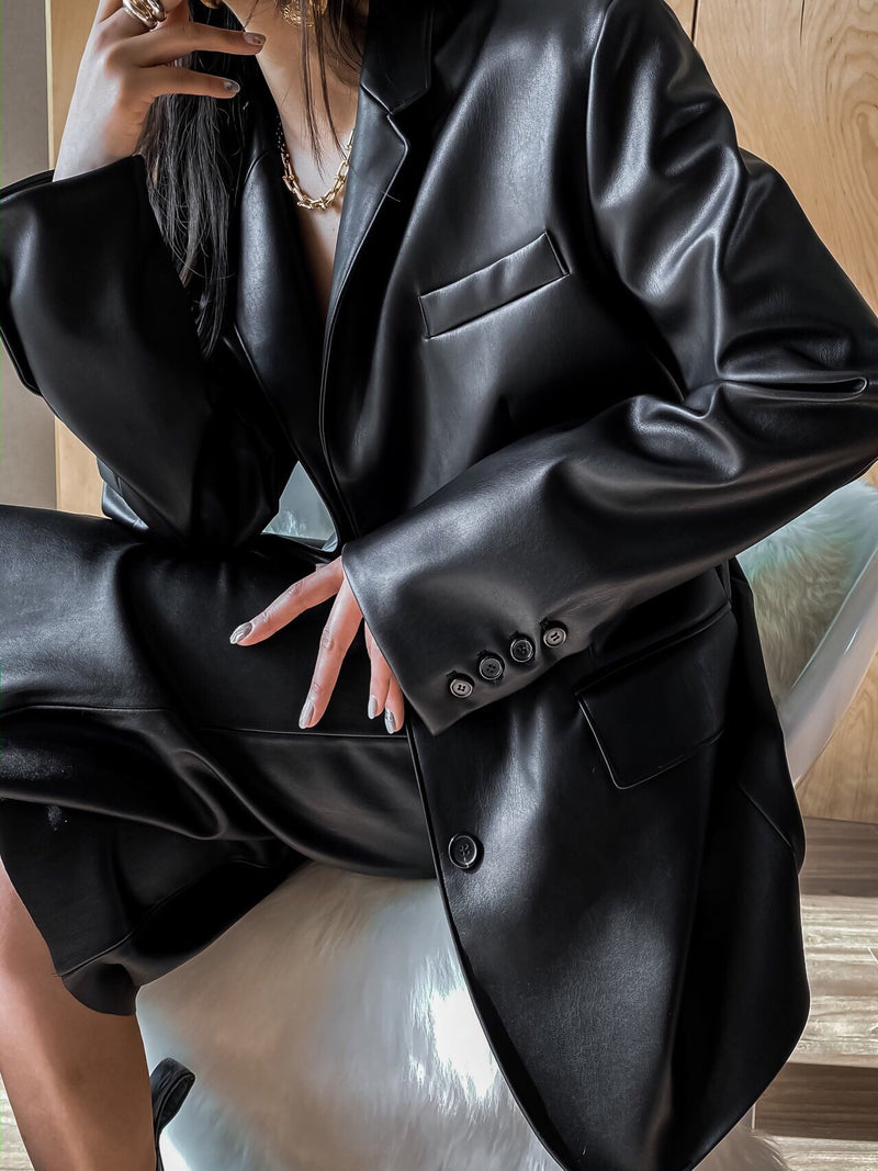 OVERSIZED VEGAN LEATHER BLAZER