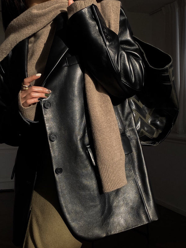 CLASSIC OVERSIZED LEATHER BLAZER