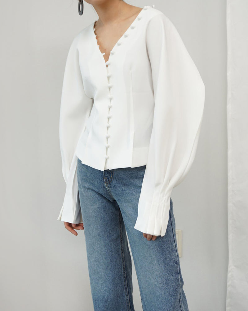 BUTTONED BALLOON SLEEVE BLOUSE