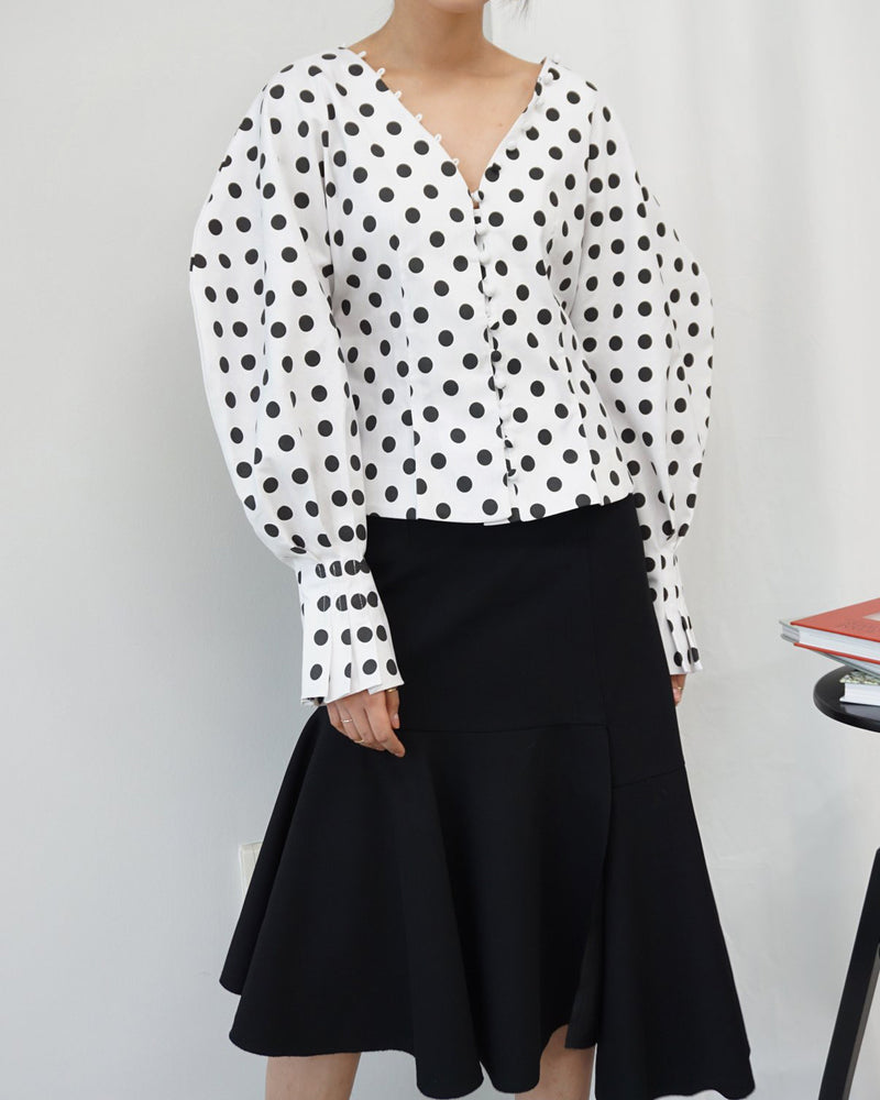 BUTTONED BALLOON SLEEVE BLOUSE