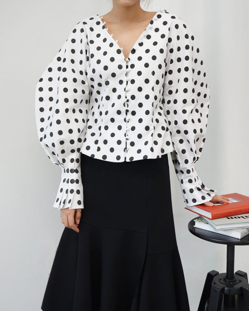 BUTTONED BALLOON SLEEVE BLOUSE