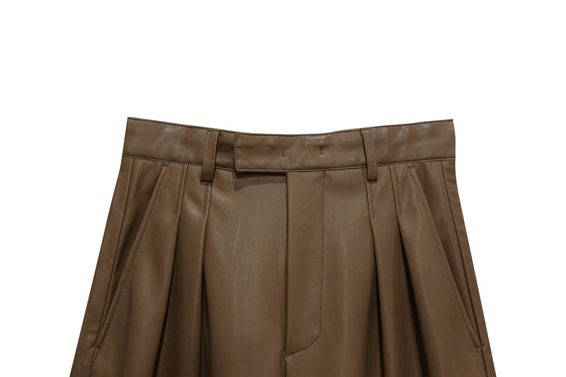 VEGAN LEATHER BERMUDA SHORTS